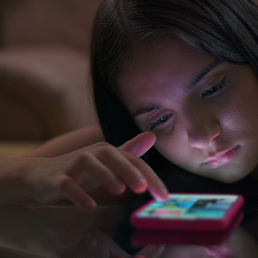 Social Media Sucht als Gefahr für Kinder und Jugendliche: Was Eltern tun können